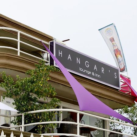 Inn Flight Suites Piarco Bagian luar foto