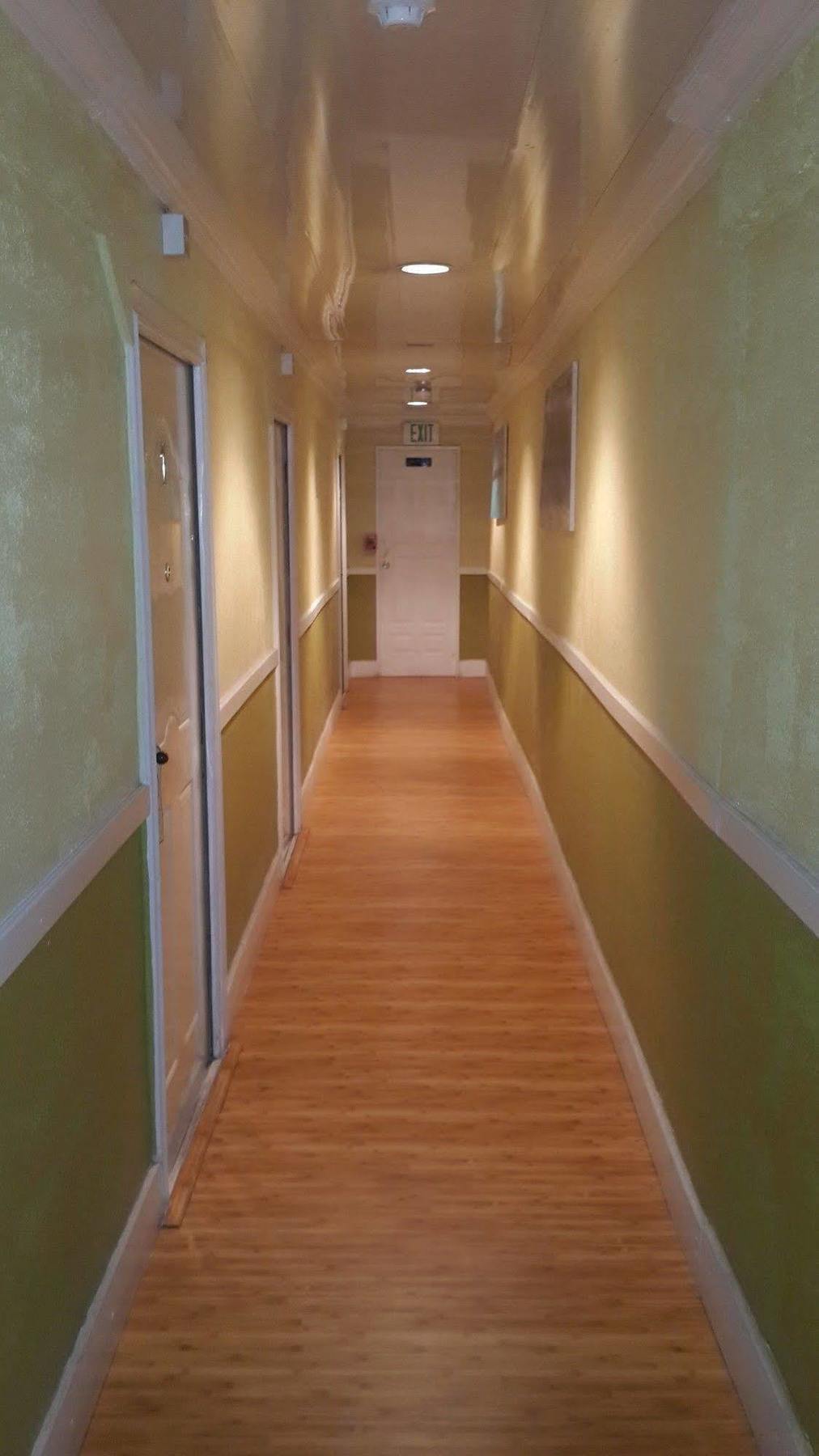 Inn Flight Suites Piarco Bagian luar foto